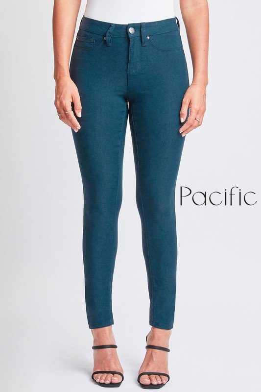 HYPERSTRETCH Mid-Rise Skinny Jeans