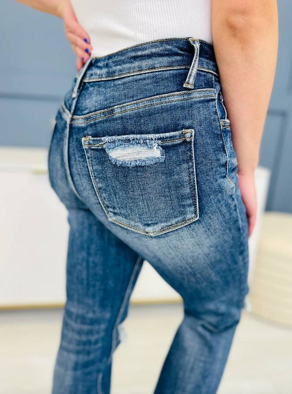 Lovervet Cropped Straight Leg Jeans